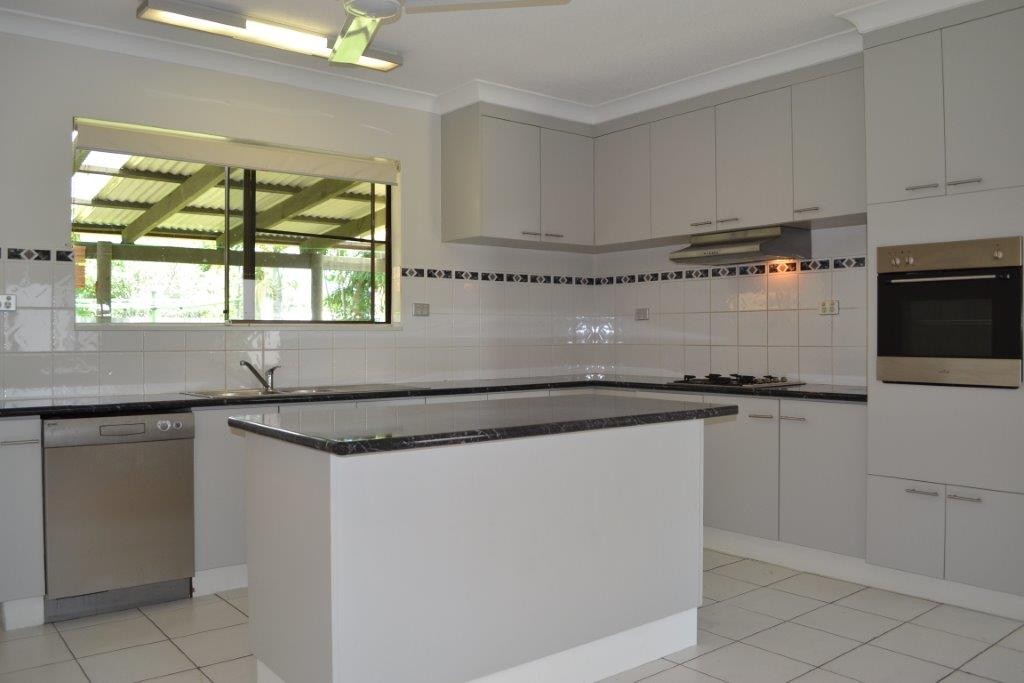 31 Periwinkle Avenue, Trinity Beach, QLD 4879