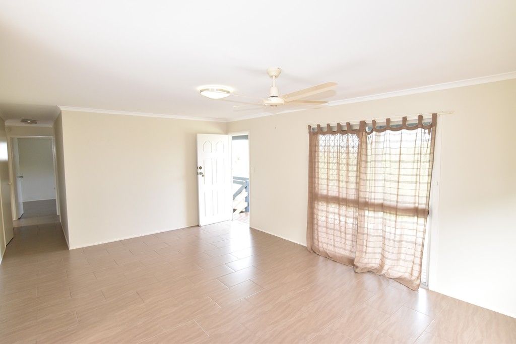19 Lorikeet Avenue, New Auckland, QLD 4680