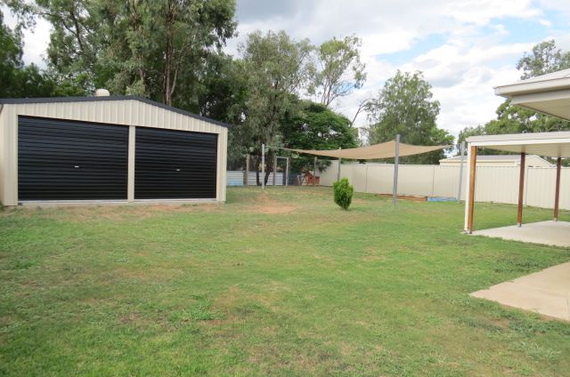 43 Newman Drive, Emerald, QLD 4720