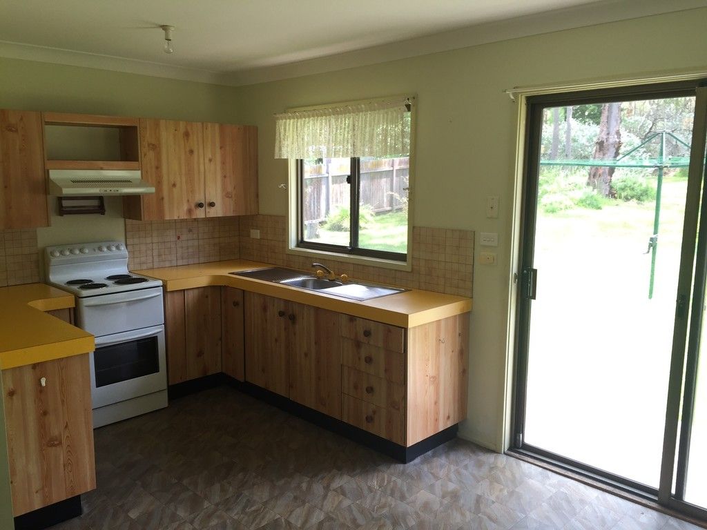 12 Watt Street, Windermere Park, NSW 2264