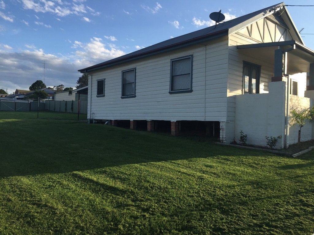 70 Newcastle Street, Morisset, NSW 2264