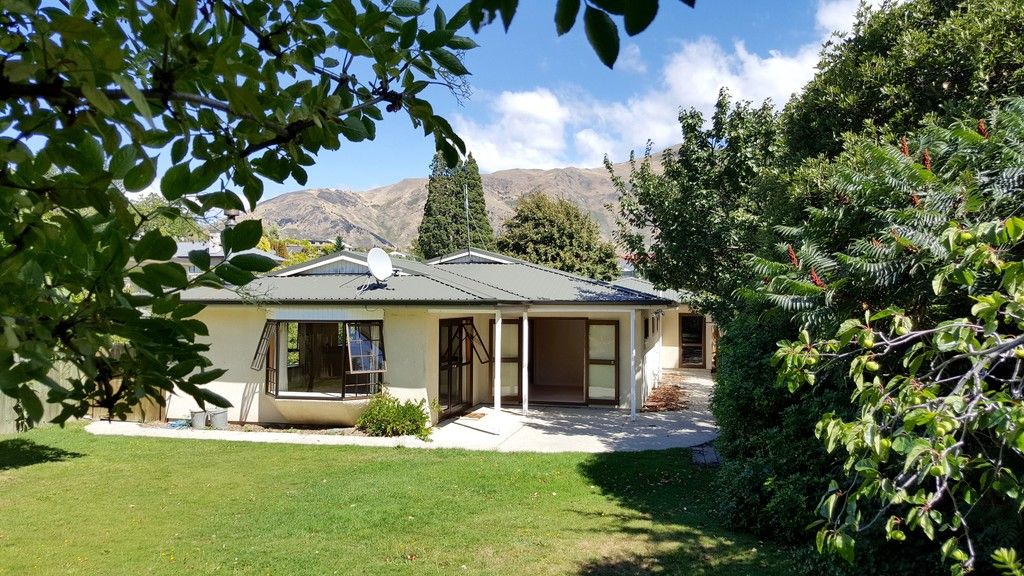 72 Roche Street, Wanaka, Queenstown Lakes District