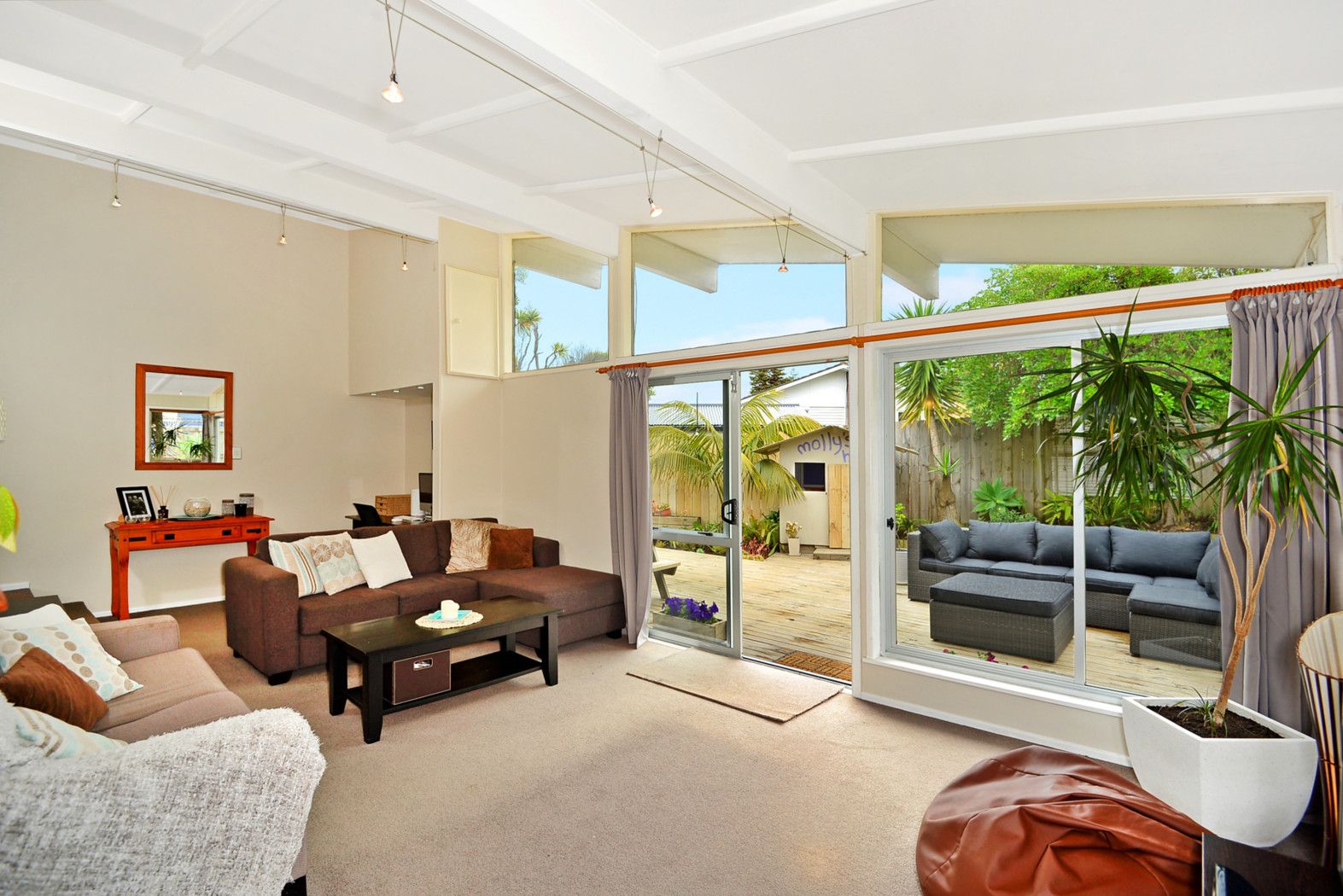 8 Orton Street, Glenfield, North Shore City