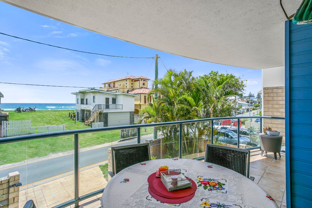 102 Jefferson Lane, Palm Beach QLD 4221