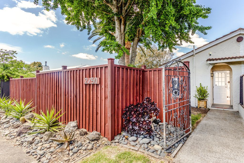 2/50 Casuarina Road, Half Moon Bay, Manukau City