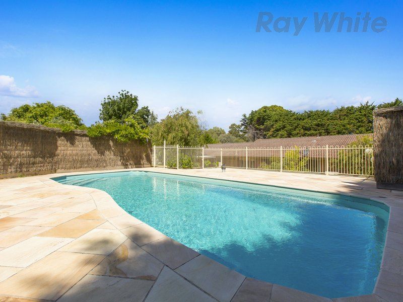 16 Lockhart Drive, Rosebud, VIC 3939