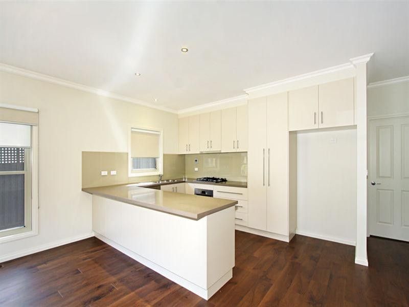 1/10 Omama Road, Murrumbeena, VIC 3163