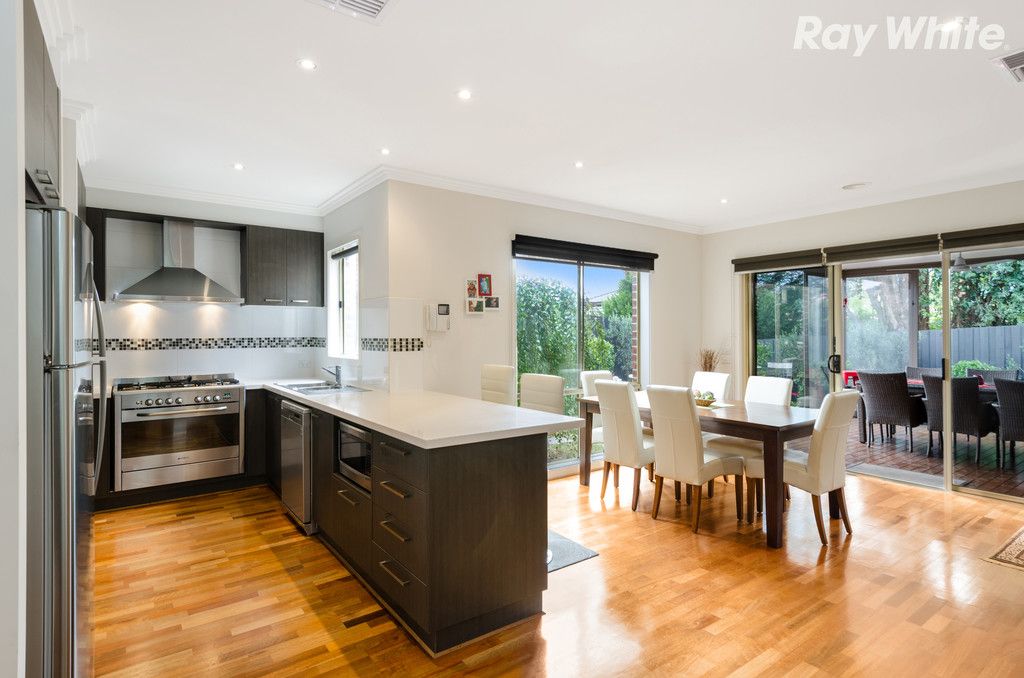 37 Treerise Boulevard, Ferntree Gully, VIC 3156