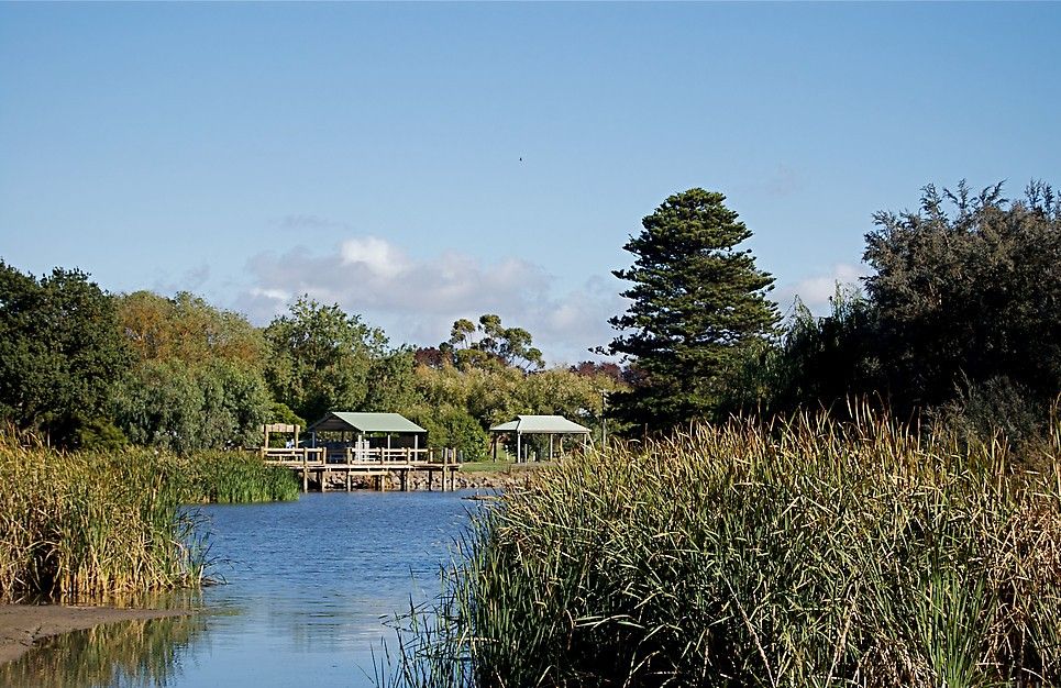 2 Tea Tree Court, Mortlake, VIC 3272