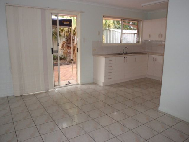 18 Eubar Place, Emerald, QLD 4720