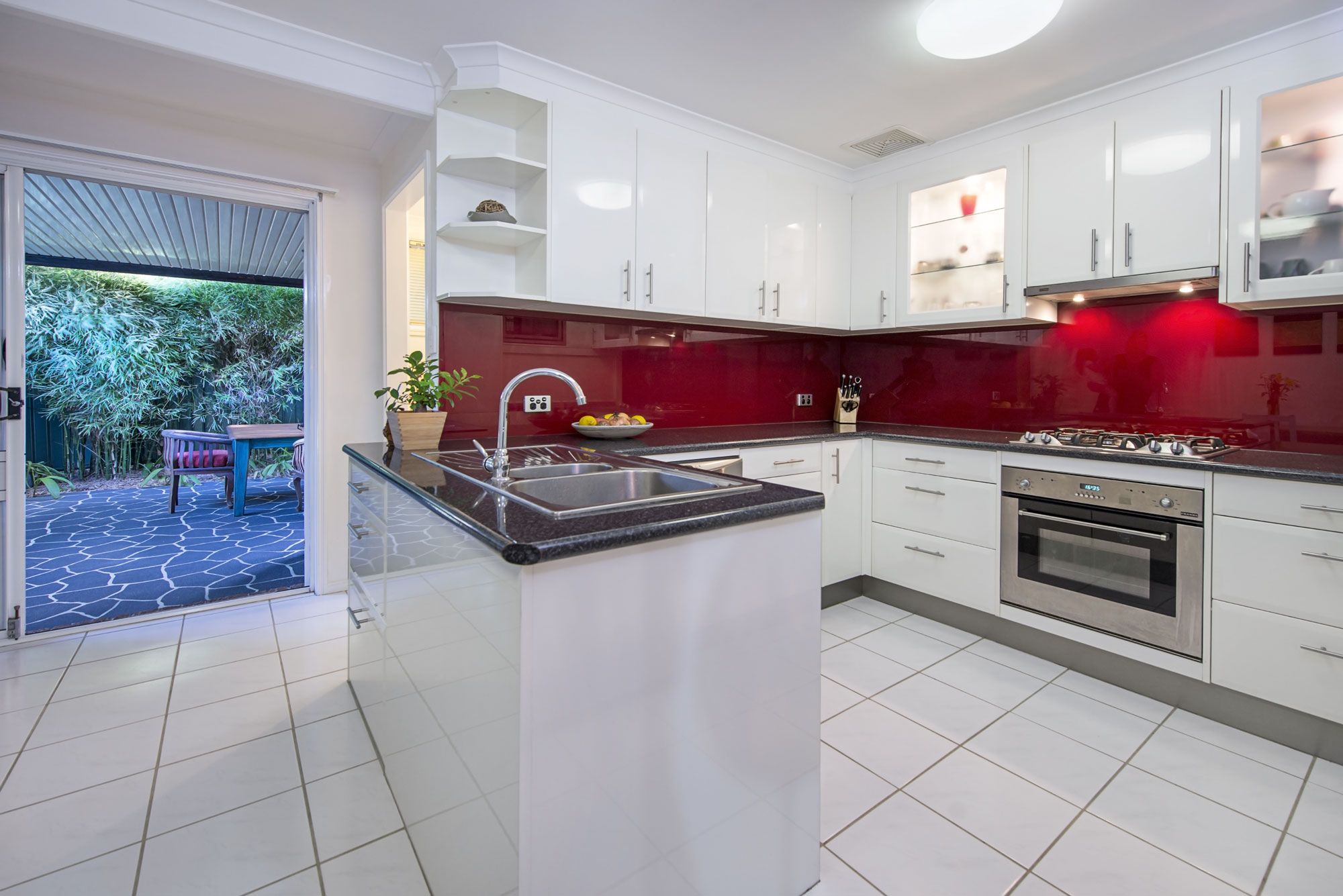 18 Magellan Road, Springwood QLD 4127