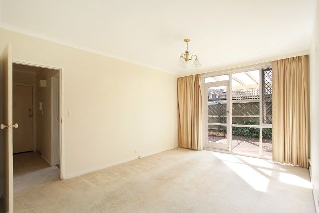 1/33 Toolambool Road, CARNEGIE, VIC 3163