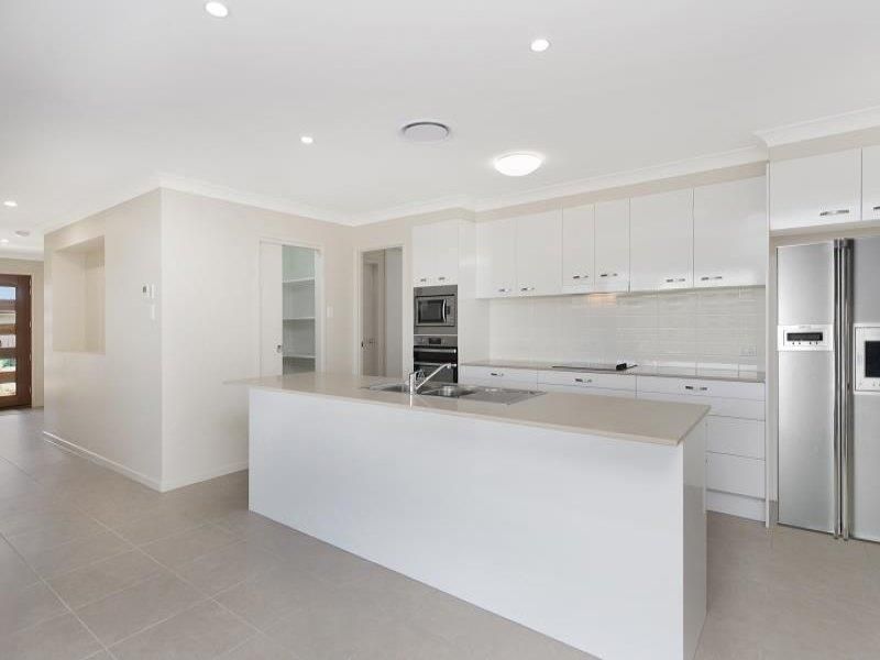 37 Cooloola Circuit, Warner, QLD 4500