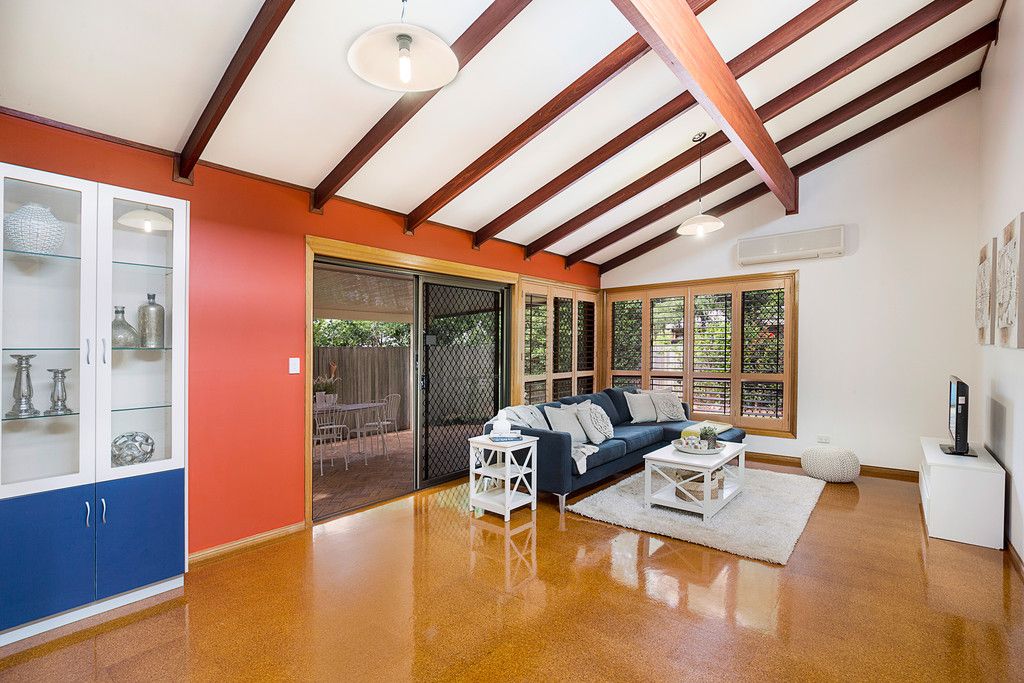 6  Marguerita Court, CENTENARY HEIGHTS, QLD 4350