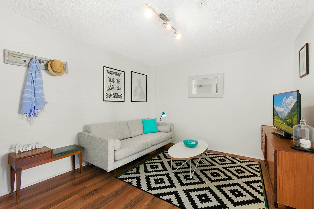38 Ocean View Road, Freshwater NSW 2096