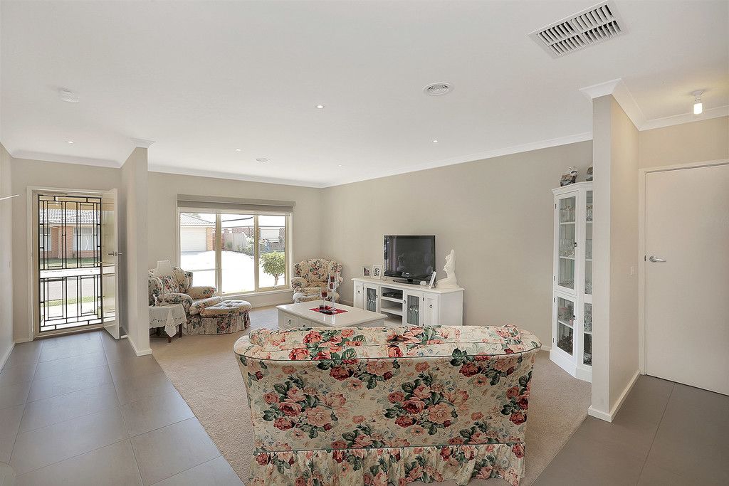 4 Grebe Court, Lara, VIC 3212