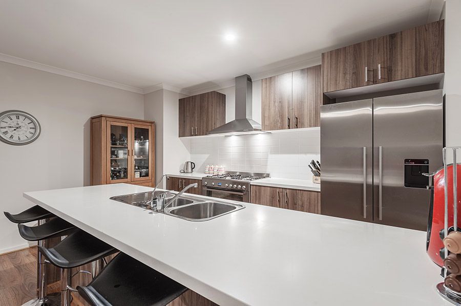 10 Clopton Rise, Craigieburn, VIC 3064