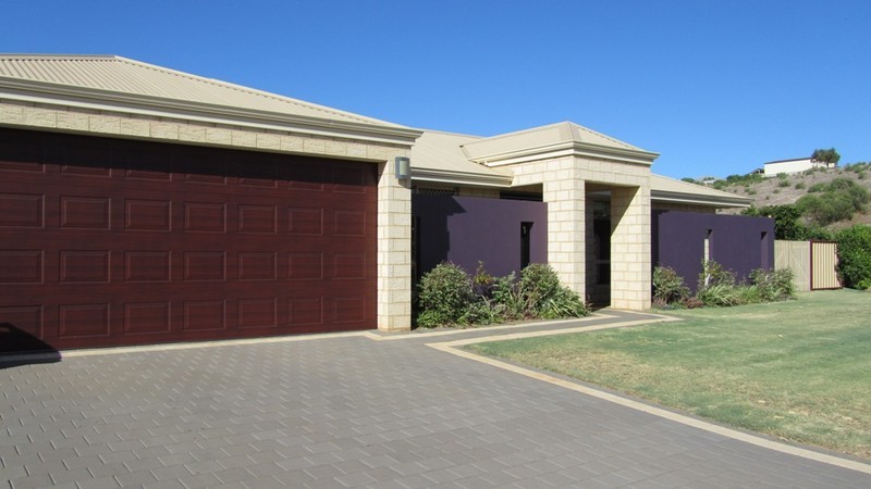 2 Portside Drive, Drummond Cove, WA 6532
