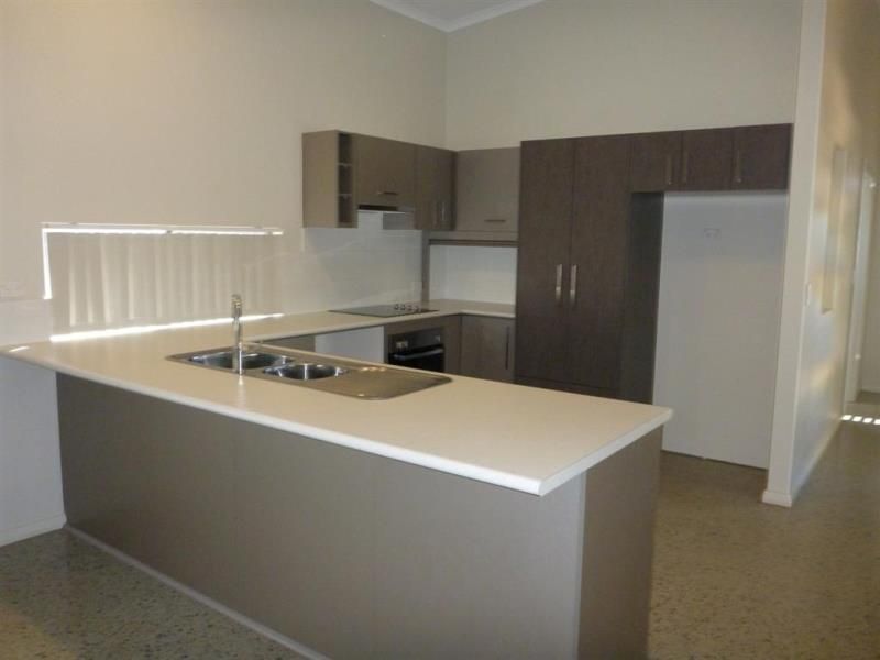 33 Bajamalu Drive, Baynton, WA 6714