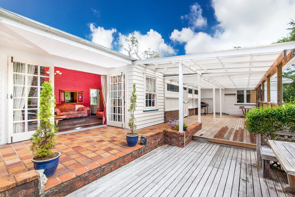 414 Don Buck Road, Massey, Waitakere City