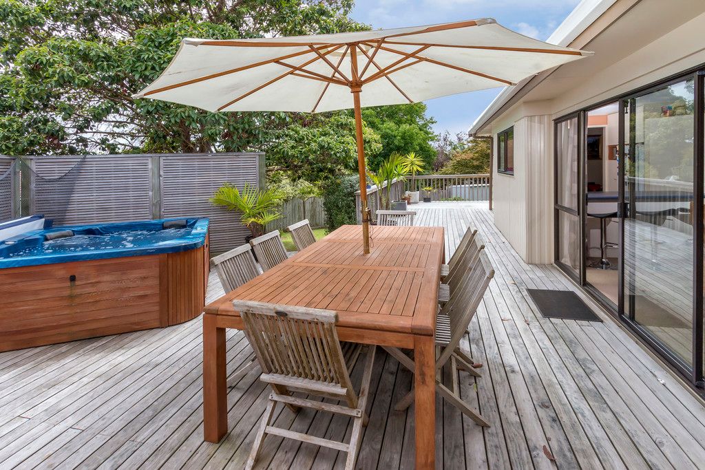 90 Hutchinsons Road, Bucklands Beach, Manukau City