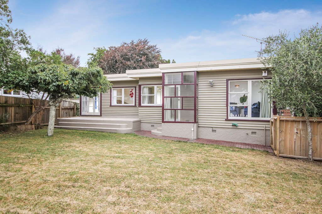 66 Howe Street, Howick, Manukau City