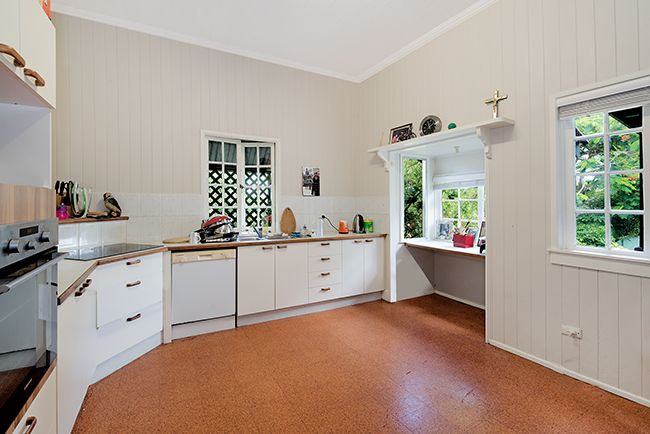 35 Shelley Street, CANNON HILL, QLD 4170