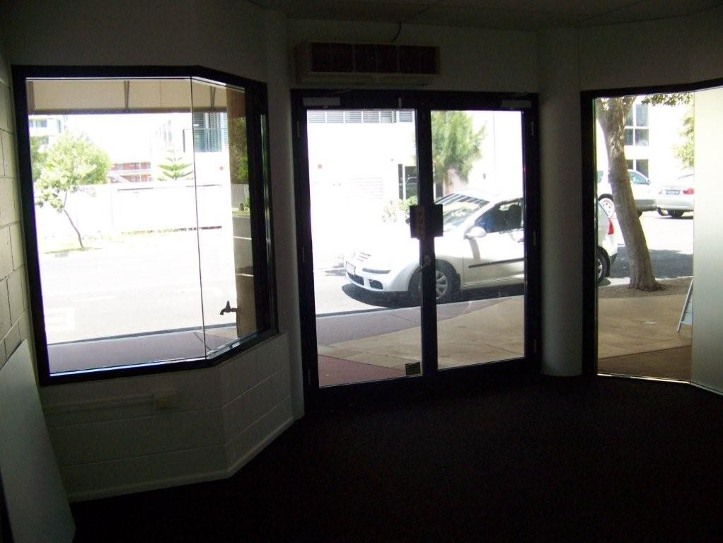 1/56 Landsborough Parade, GOLDEN BEACH, QLD 4551