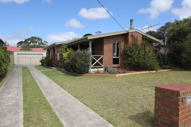 12 Kenwyn Court, COWES VIC 3922