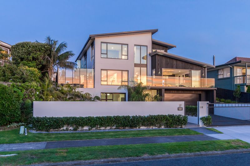 Sensational on Waller      SOLD - Bucklands Beach