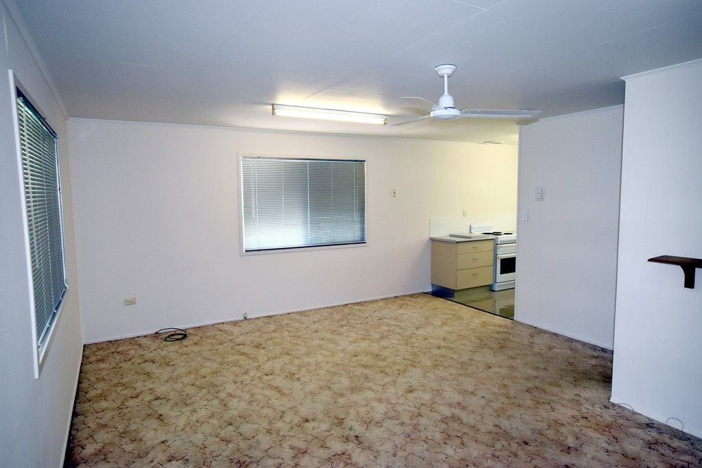 10 Fletcher Street, West Gladstone, QLD 4680