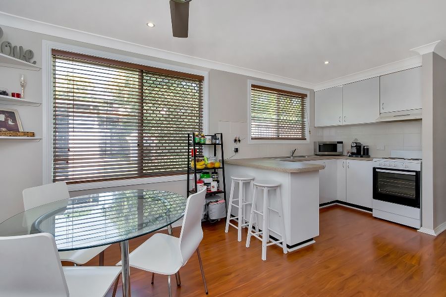 21 Sealy Street, Silkstone, QLD 4304