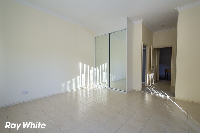 8A Success Street, GREENFIELD PARK, NSW 2176