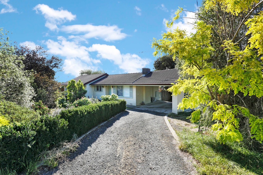 279 Scenic Road, Highton, VIC 3216