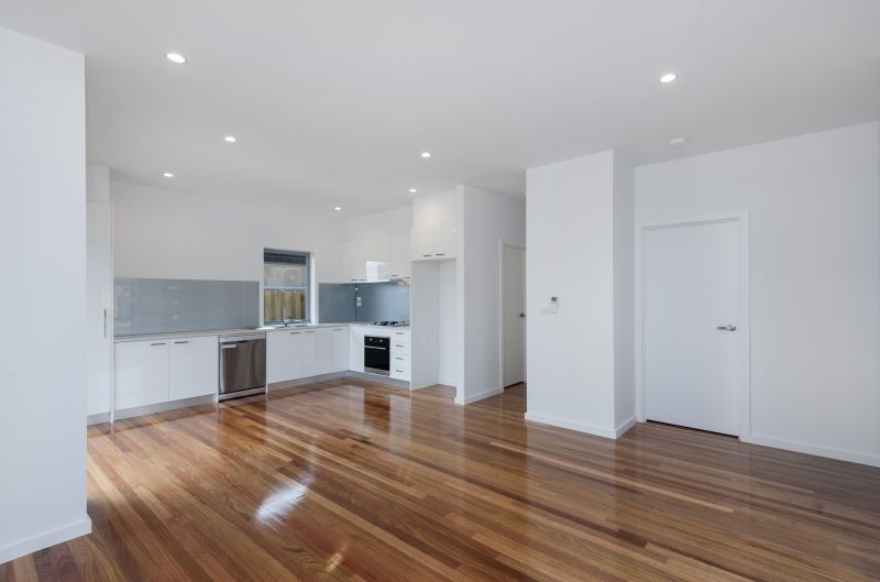 2/119 Hickford Street, Reservoir, VIC 3073