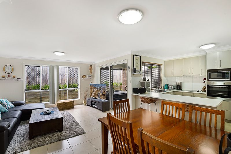 2/2 Chainey Court, Glenvale, QLD 4350
