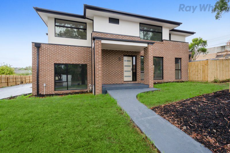 1/2 Lynn Drive, Ferntree Gully, VIC 3156