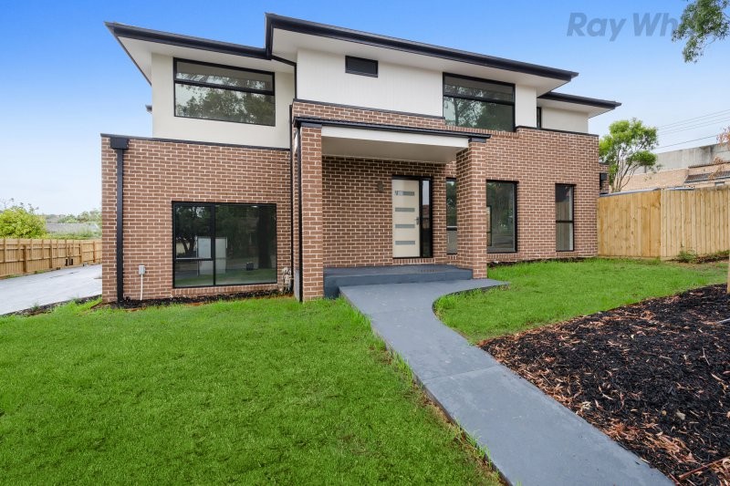 1/2 Lynn Drive, Ferntree Gully, VIC 3156