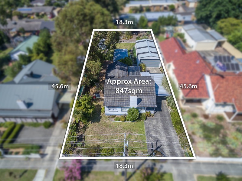 8 Ronald Road, Croydon, VIC 3136
