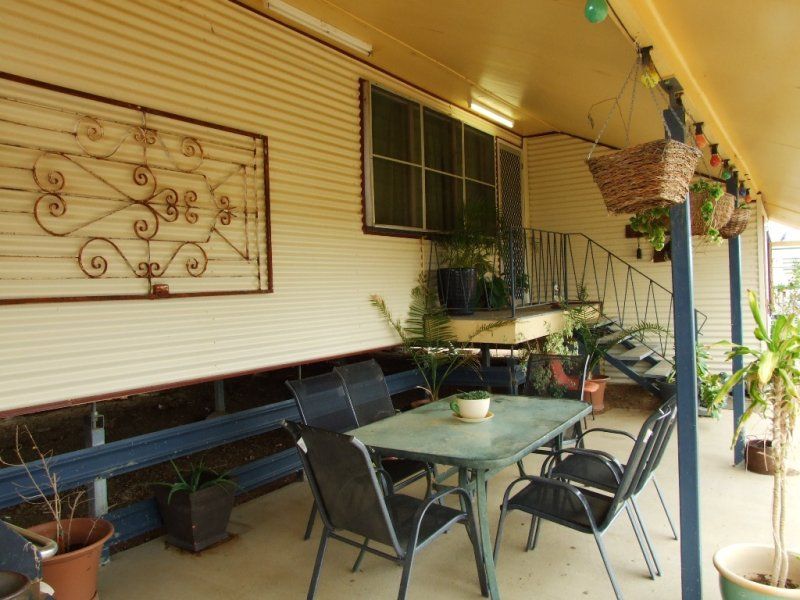 10-12 Devon Street, Ilfracombe, QLD 4727