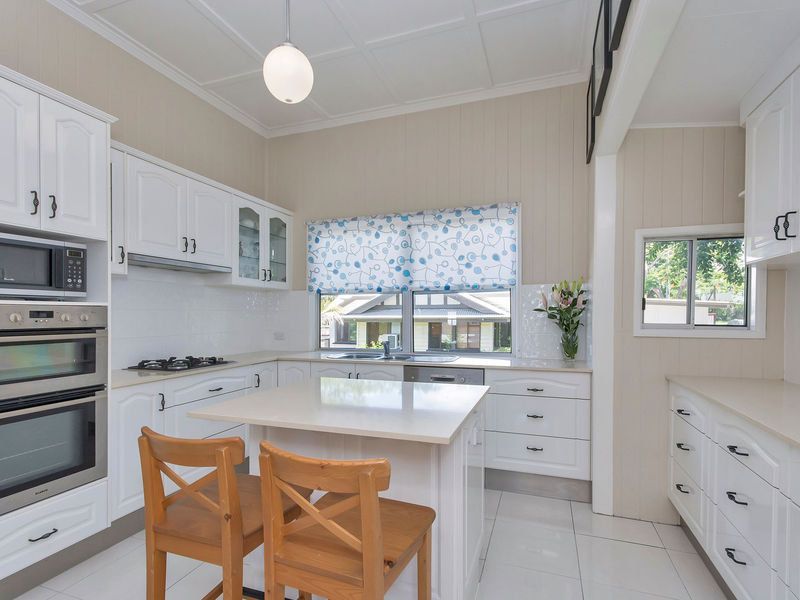 15 Olmai Street, Eastern Heights, QLD 4305