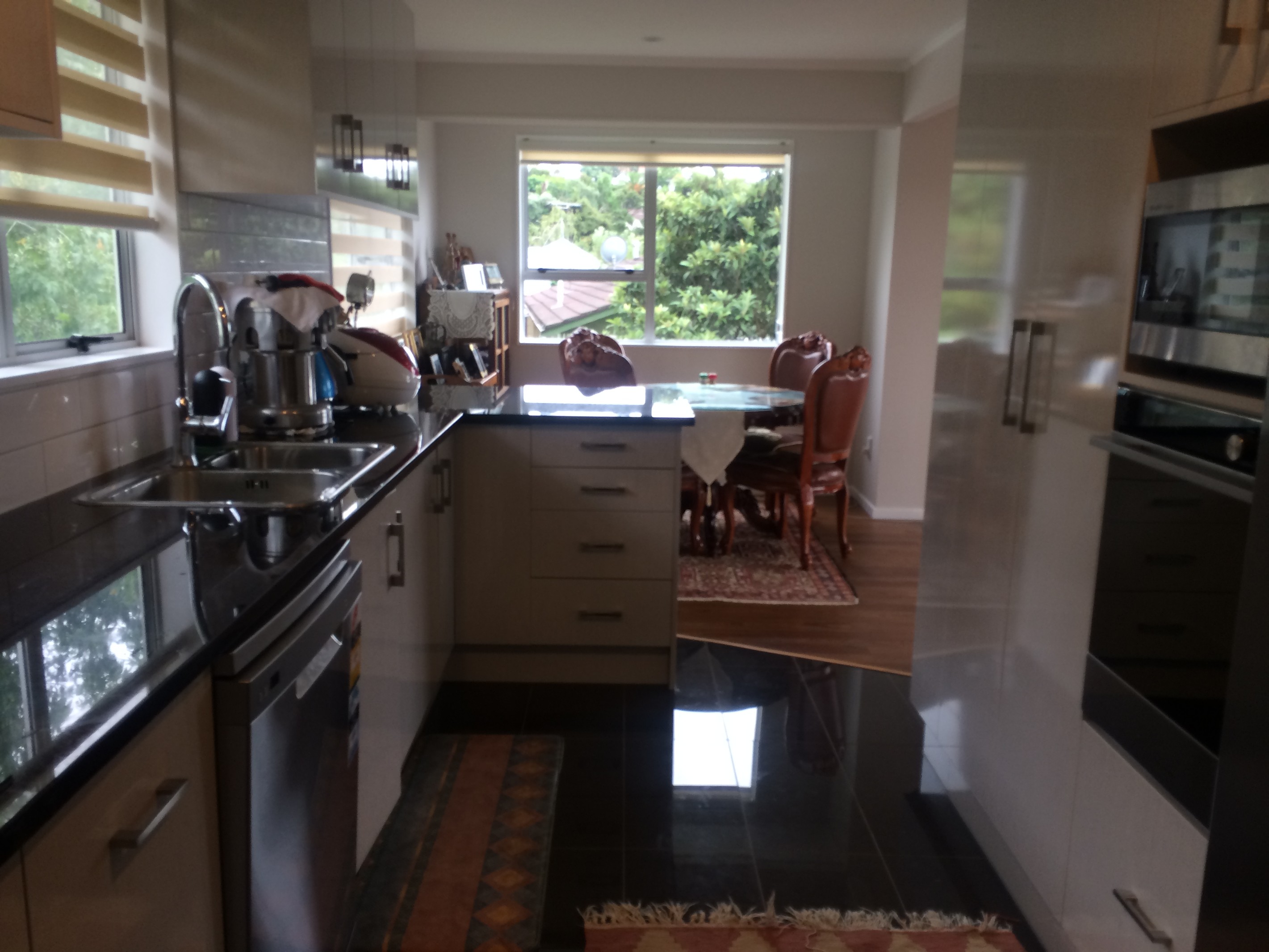 6 Trias Road, Totaravale, North Shore City