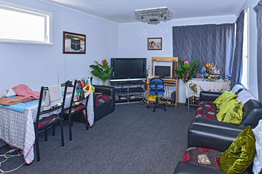 114 Clayton Avenue photo 1
