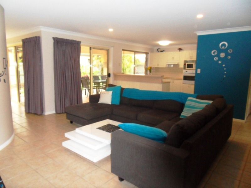25 Mountain Ash Drive, Mountain Creek, QLD 4557