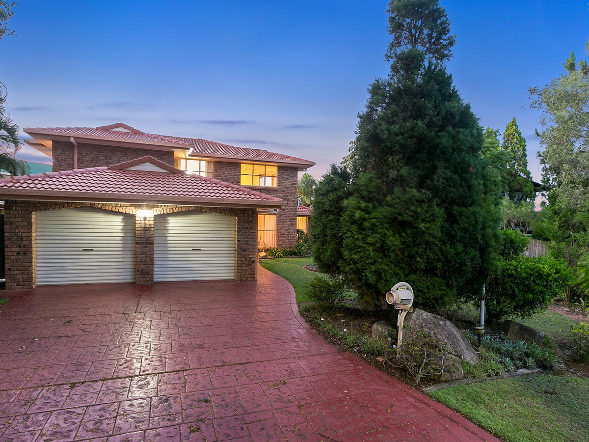 7 Consuelo Court, Carindale, QLD 4152