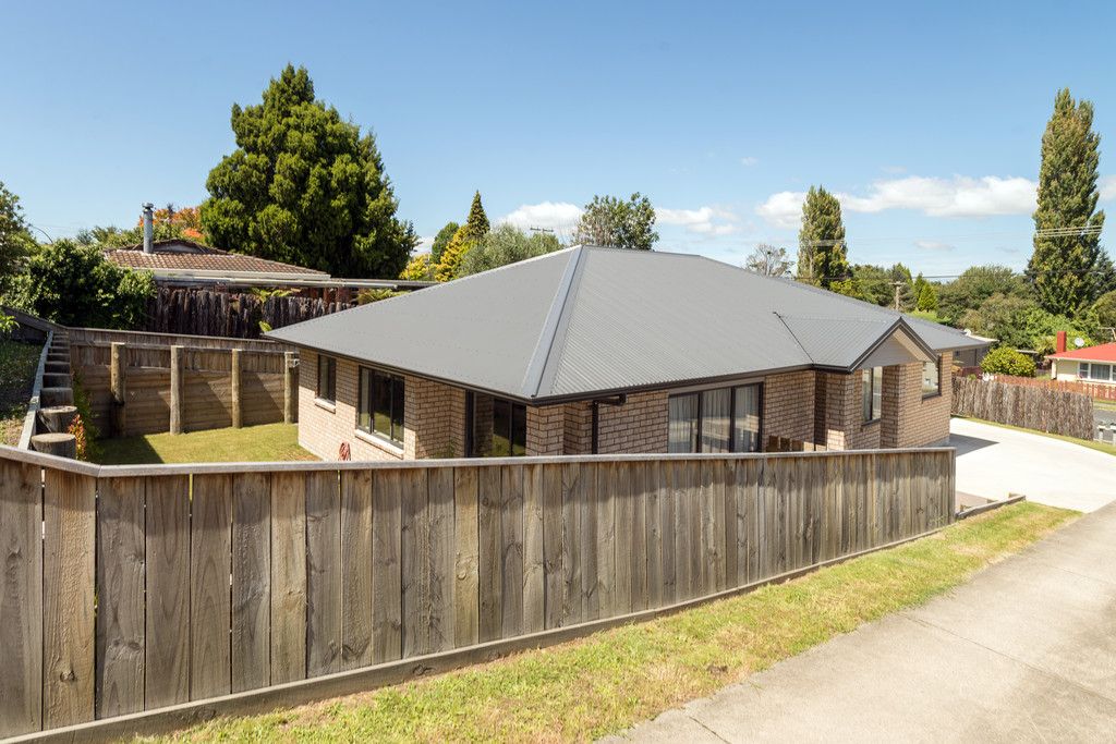 98A Kawaha Point Road, Kawaha Point, Rotorua District