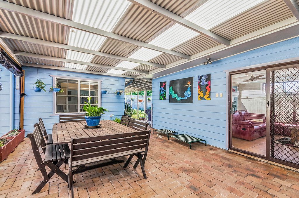 6 Park Road, Woonona, NSW 2517