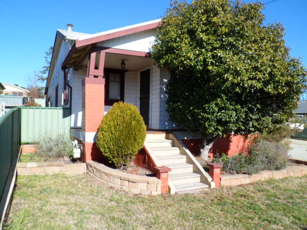 96 uriarra Road, Queanbeyan, NSW 2620