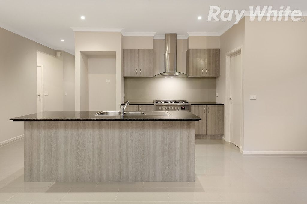 28 Bedervale Loop, Doreen, VIC 3754