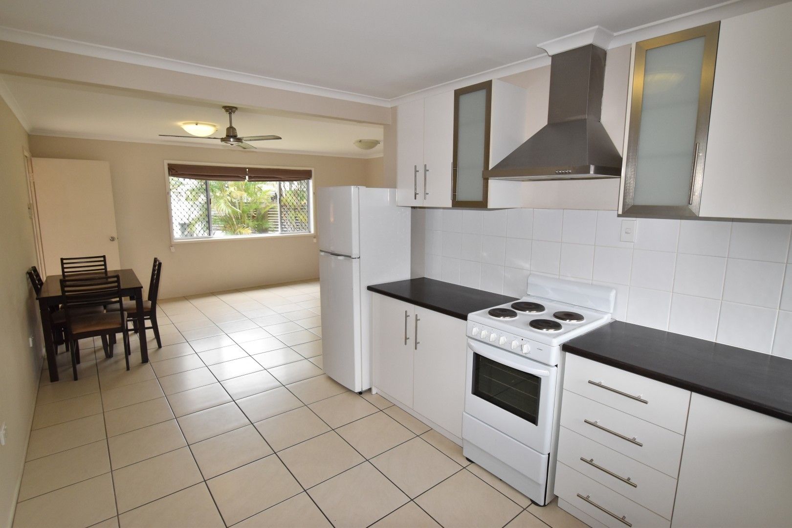 1/31 Scenery Street, West Gladstone, QLD 4680